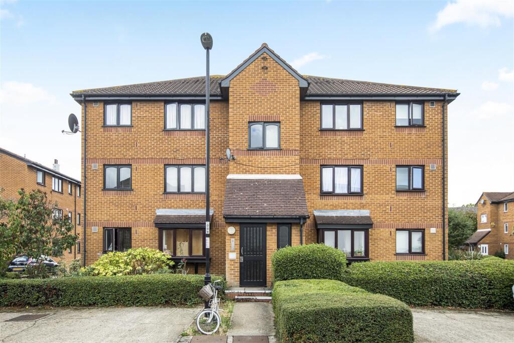 1 bed Apartment for rent in London. From Leonard Leese - London