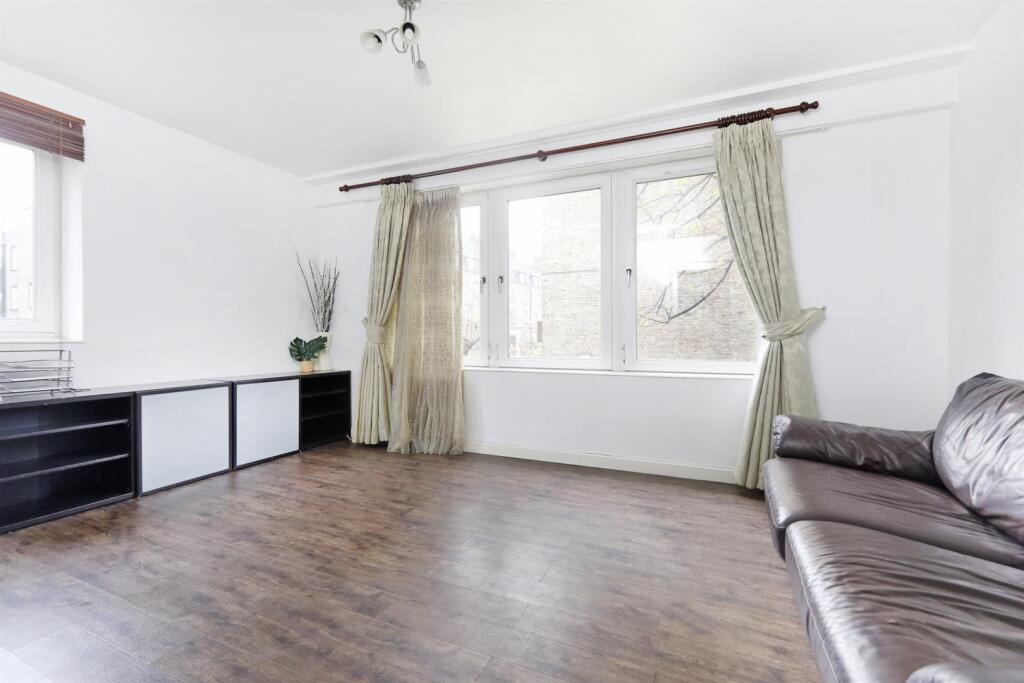 3 bed Apartment for rent in Bermondsey. From Leonard Leese - London