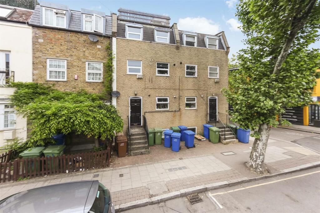 3 bed Apartment for rent in Deptford. From Leonard Leese - London