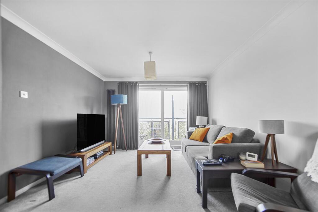 1 bed Apartment for rent in London. From Leonard Leese - London