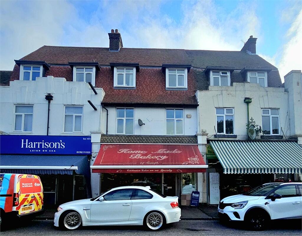 3 bed Apartment for rent in Hadleigh. From Castle Estate Agents - Leigh-On-Sea 3 bed Apartment for rent in Hadleigh. From Castle Estate Agents - Leigh-On-Sea