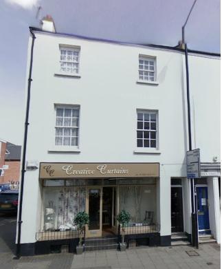 5 bed Detached for rent in Royal Leamington Spa. From Handles Property - Leamington