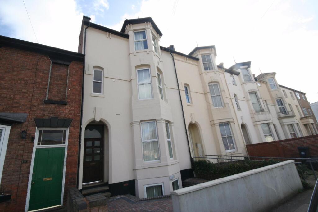 1 bed Apartment for rent in Whitnash. From Handles Property - Leamington