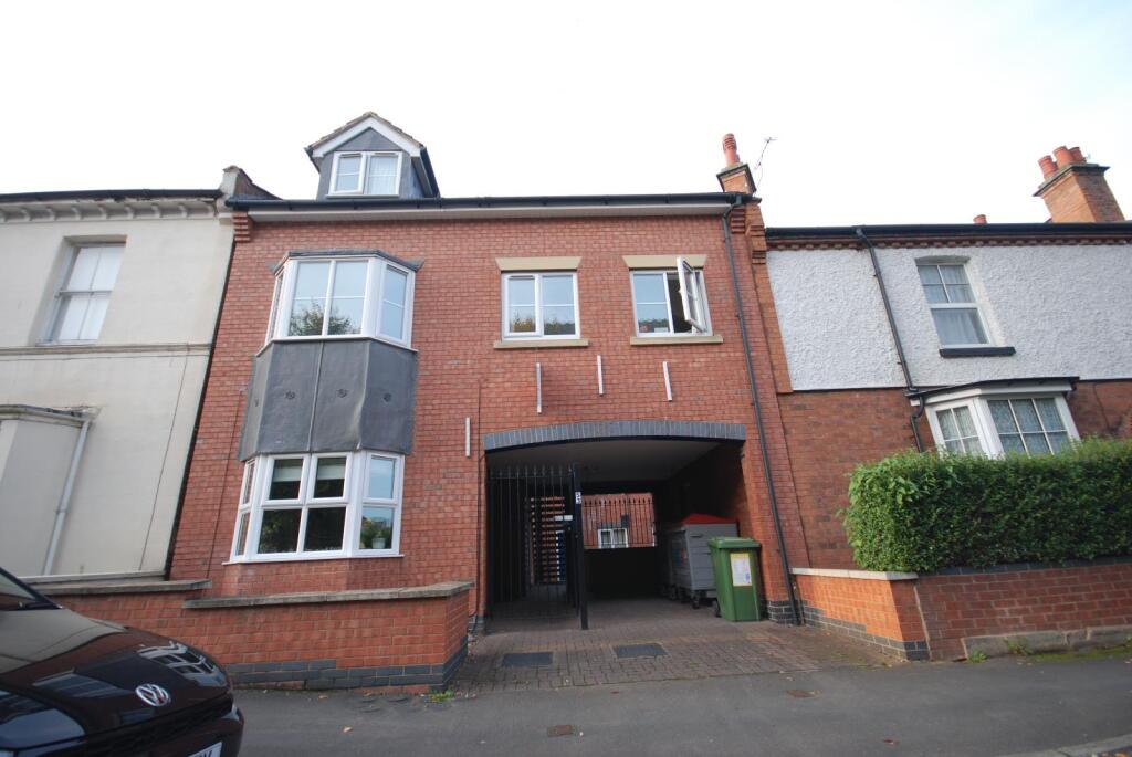 1 bed Apartment for rent in Whitnash. From Handles Property - Leamington