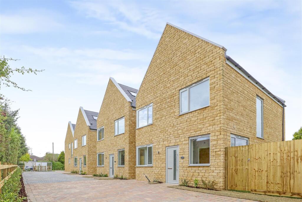 4 bed Detached for rent in Kilsby. From Handles Property - Leamington 4 bed Detached for rent in Kilsby. From Handles Property - Leamington