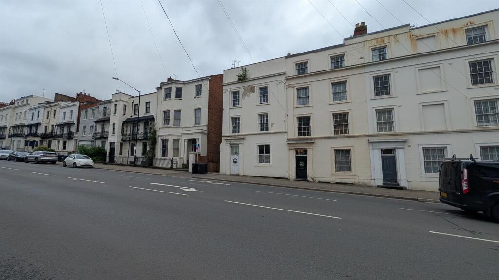 1 bed Apartment for rent in Royal Leamington Spa. From Handles Property - Leamington