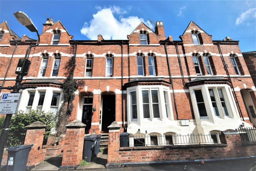1 bed Apartment for rent in Royal Leamington Spa. From Handles Property - Leamington