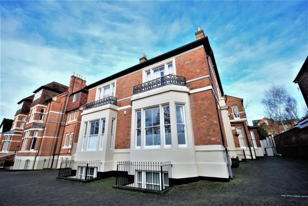 2 bed Apartment for rent in Royal Leamington Spa. From Handles Property - Leamington 2 bed Apartment for rent in Royal Leamington Spa. From Handles Property - Leamington