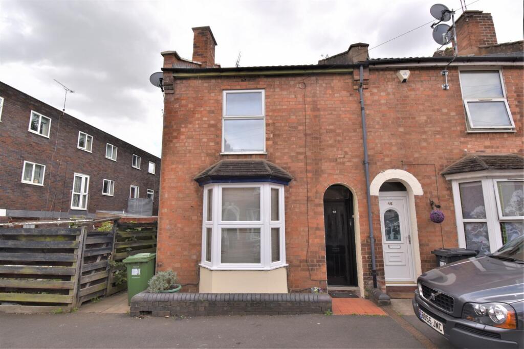 2 bed End of Terrace for rent in Whitnash. From Handles Property - Leamington 2 bed End of Terrace for rent in Whitnash. From Handles Property - Leamington