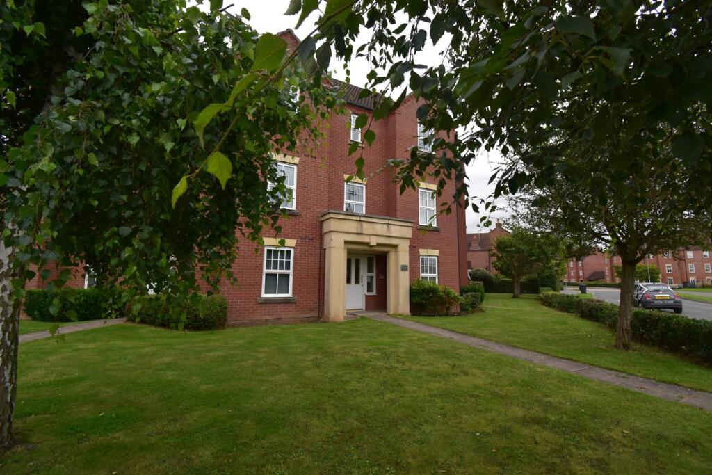 2 bed 1st Floor Flat for rent in Warwick. From Handles Property - Leamington