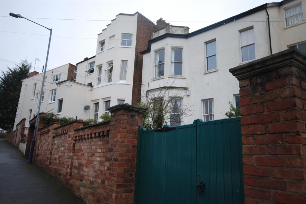 0 bed Apartment for rent in Royal Leamington Spa. From Handles Property - Leamington