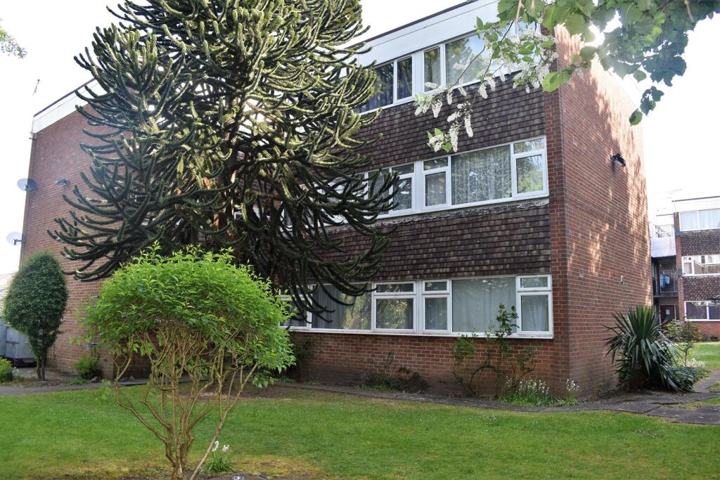 2 bed Apartment for rent in Coventry. From Handles Property - Leamington 2 bed Apartment for rent in Coventry. From Handles Property - Leamington