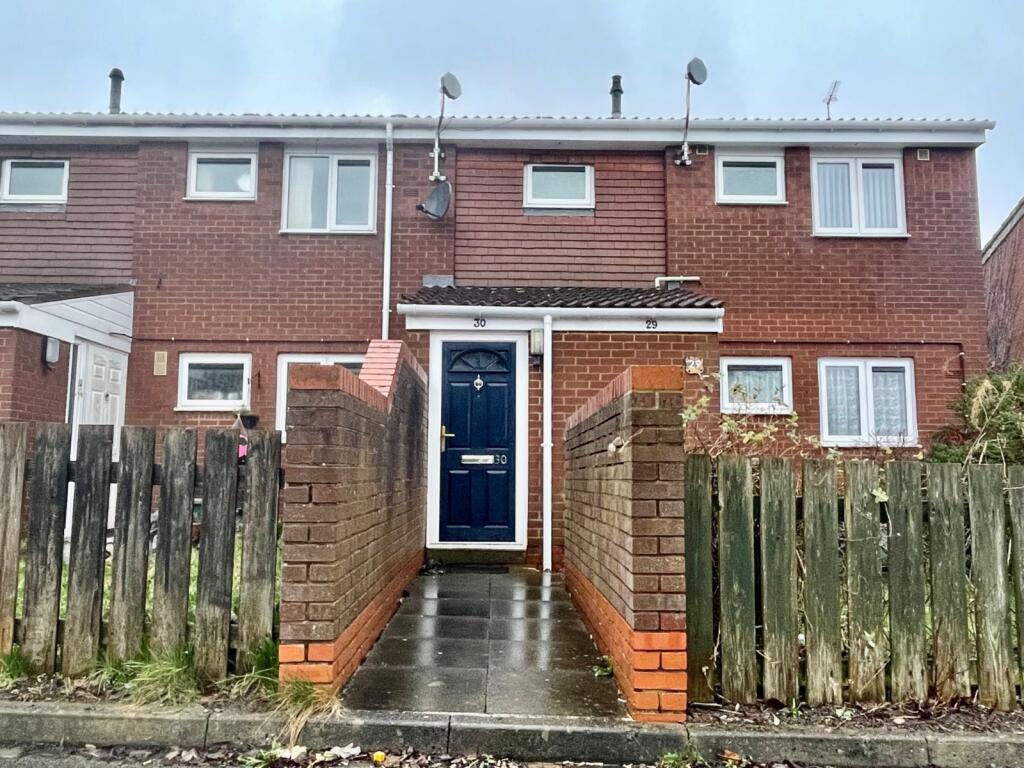 2 bed Apartment for rent in Bilbrook. From D B Roberts & Partners - Oakengates 2 bed Apartment for rent in Bilbrook. From D B Roberts & Partners - Oakengates
