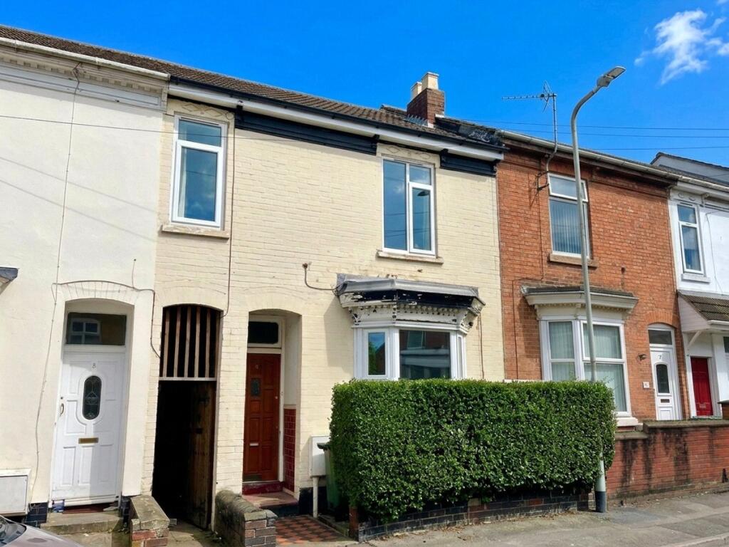 3 bed Mid Terraced House for rent in Wolverhampton. From D B Roberts & Partners - Oakengates