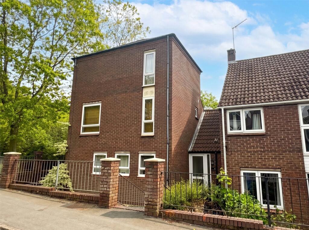 2 bed Apartment for rent in Telford. From D B Roberts & Partners - Oakengates