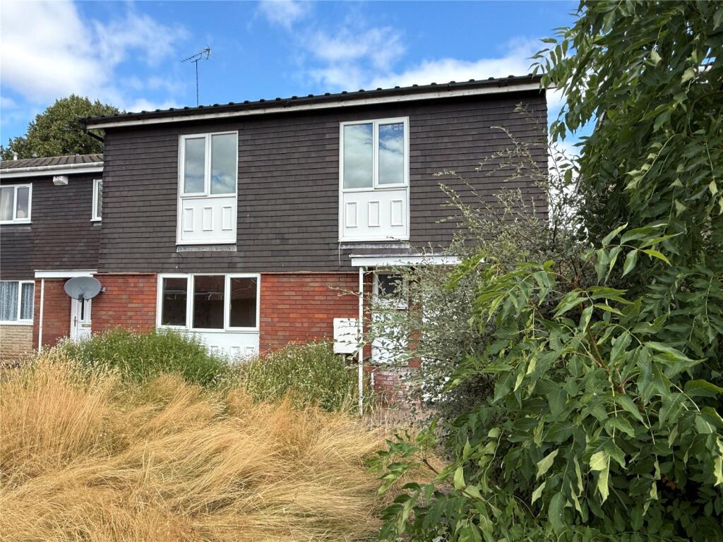 4 bed Mid Terraced House for rent in Lower Penn. From D B Roberts & Partners - Oakengates