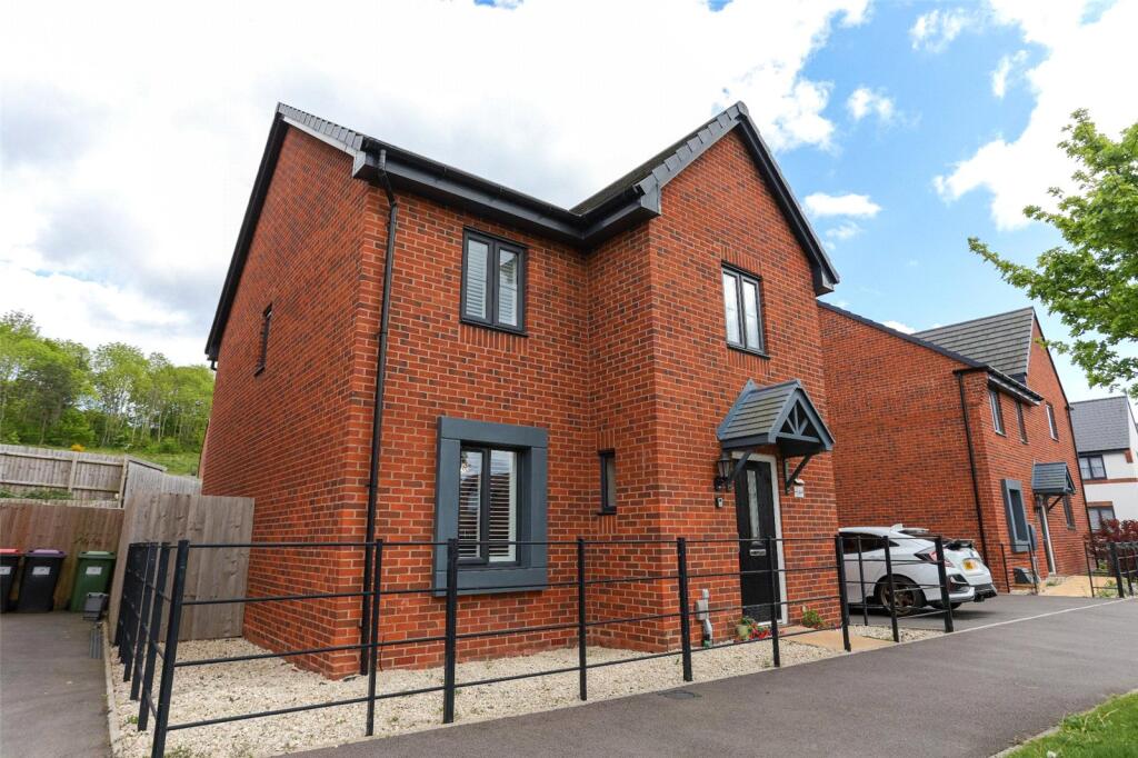 4 bed Detached for rent in Telford. From D B Roberts & Partners - Oakengates 4 bed Detached for rent in Telford. From D B Roberts & Partners - Oakengates