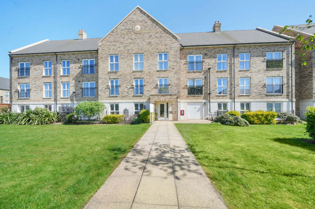 2 bed 1st Floor Flat for rent in Sittingbourne. From Hawkesford James - Sittingbourne