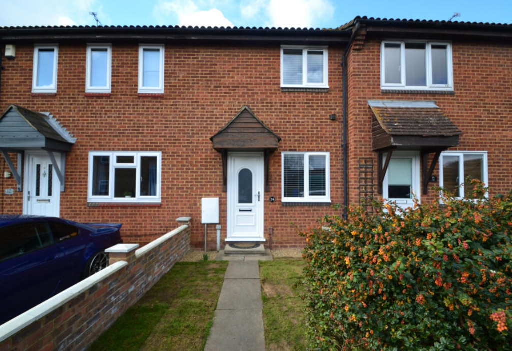 2 bed Semi Detached for rent in Sittingbourne. From Hawkesford James - Sittingbourne