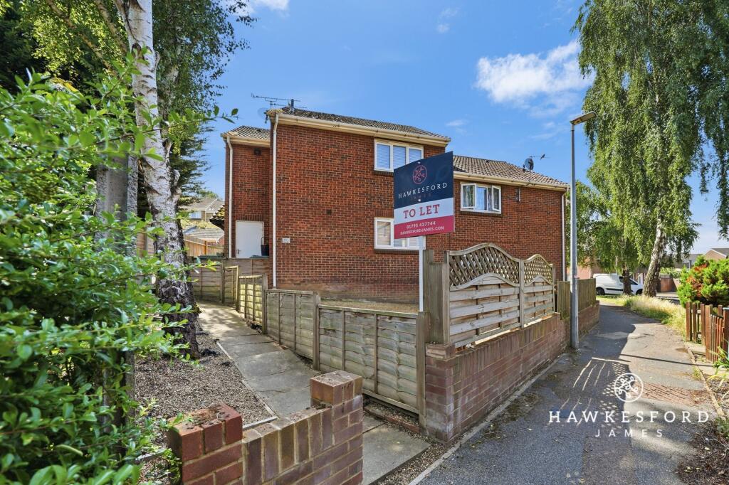 1 bed Mid Terraced House for rent in Sittingbourne. From Hawkesford James - Sittingbourne