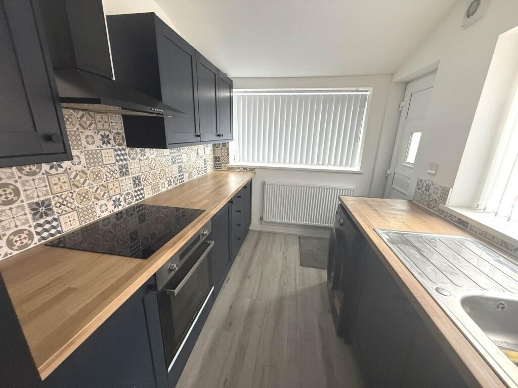 3 bed Mid Terraced House for rent in St Helens. From Burns & Reid Ltd - Windle