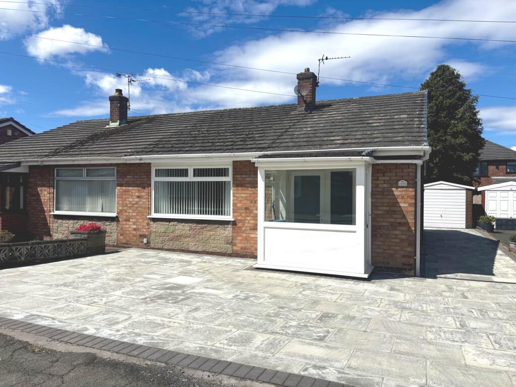 2 bed Semi-detached bungalow for rent in St Helens. From Burns & Reid Ltd - Windle