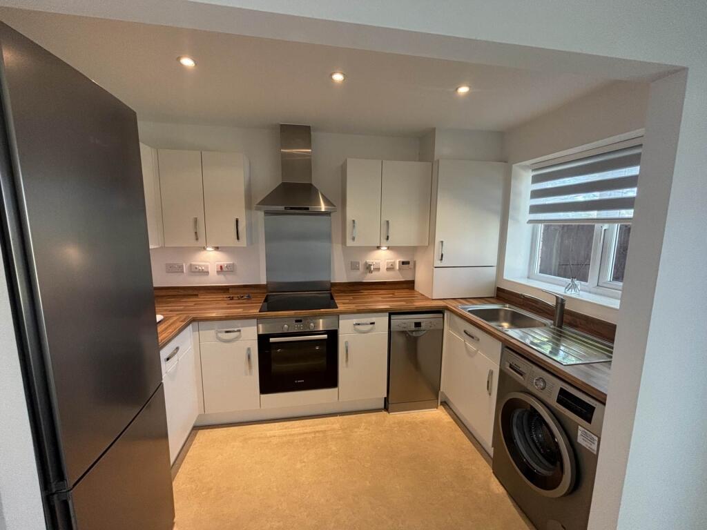 3 bed Town House for rent in St Helens. From Burns & Reid Ltd - Windle 3 bed Town House for rent in St Helens. From Burns & Reid Ltd - Windle