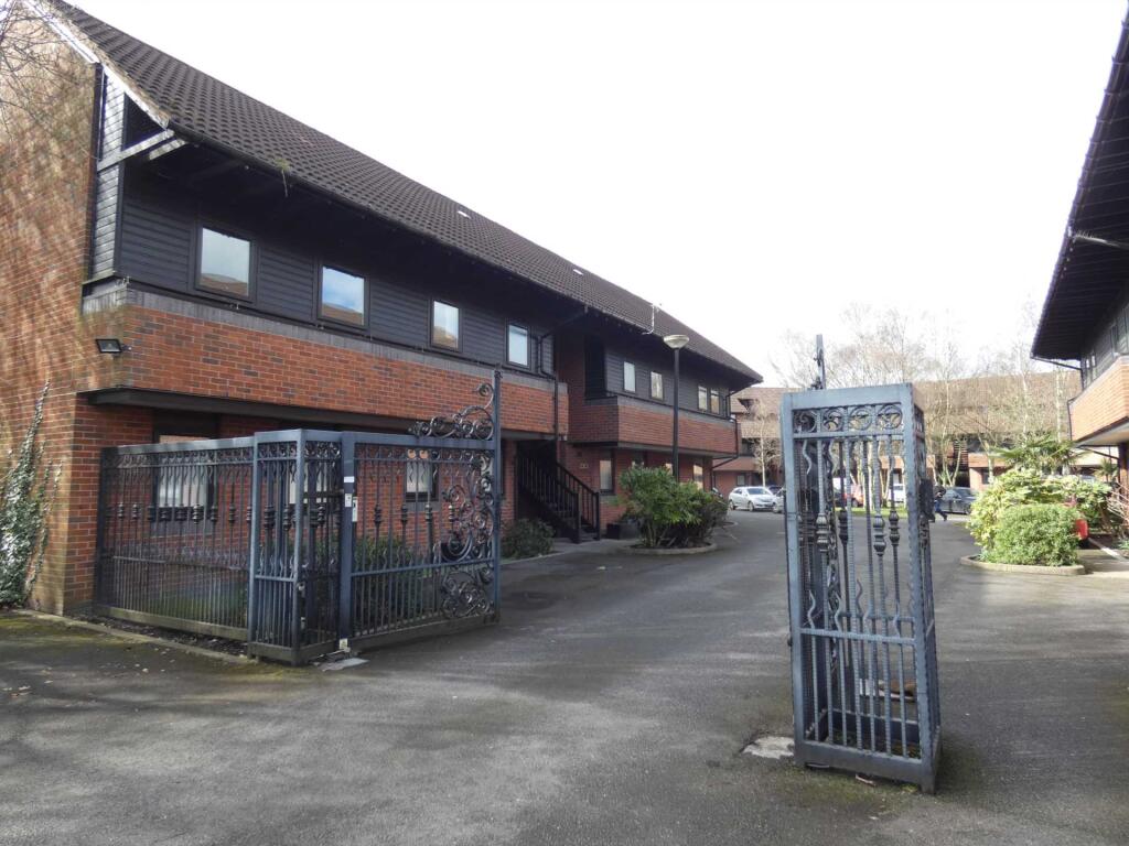 2 bed 1st Floor Flat for rent in Croft. From Burns & Reid Ltd - Windle