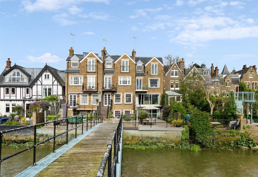 5 bed Town House for rent in London. From Whitman and Co. 5 bed Town House for rent in London. From Whitman and Co.