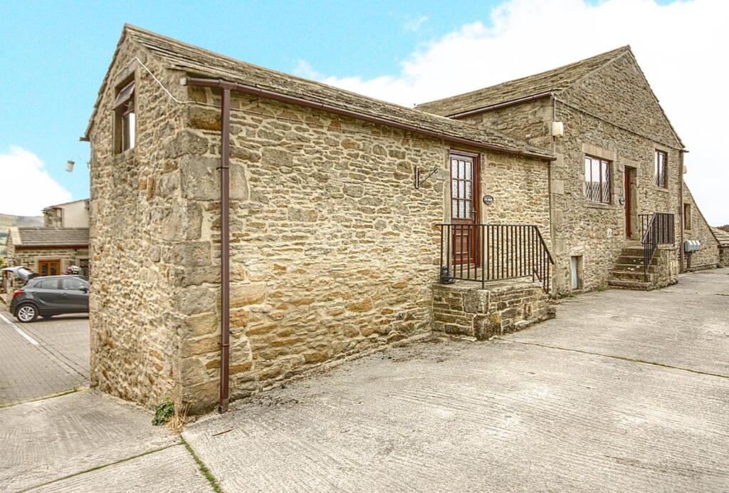 4 bed Studio for rent in Skipton. From Carling Jones - Skipton 4 bed Studio for rent in Skipton. From Carling Jones - Skipton