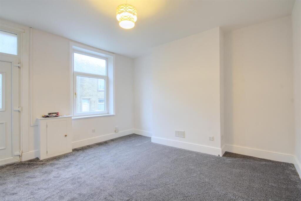 2 bed Mid Terraced House for rent in Colne. From Carling Jones - Skipton