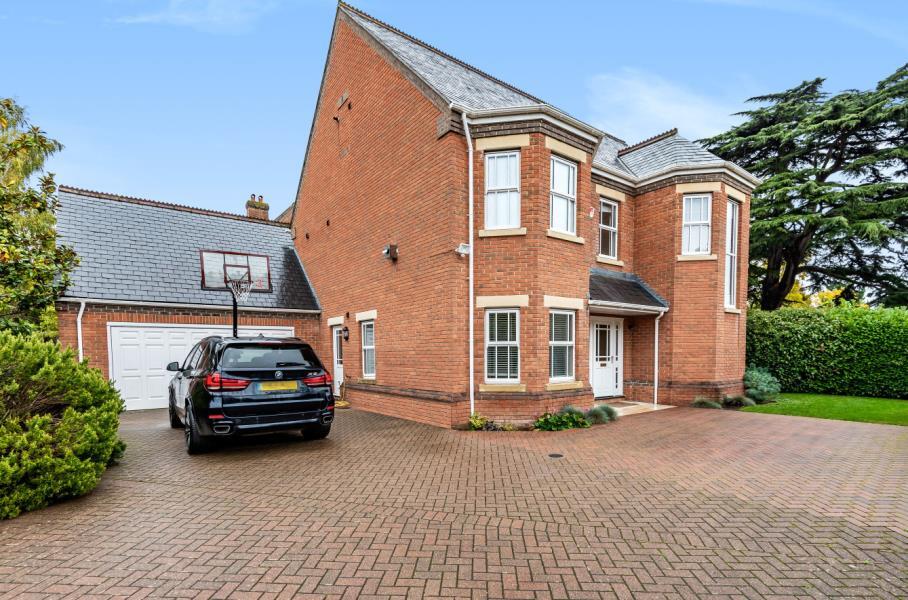 4 bed Detached for rent in Virginia Water. From Buckinghams - Virginia Water 4 bed Detached for rent in Virginia Water. From Buckinghams - Virginia Water