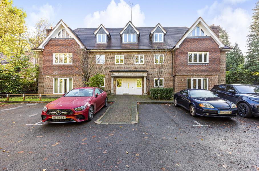 2 bed Apartment for rent in Sunningdale. From Buckinghams - Virginia Water