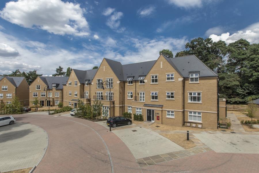 2 bed Apartment for rent in Egham. From Buckinghams - Virginia Water