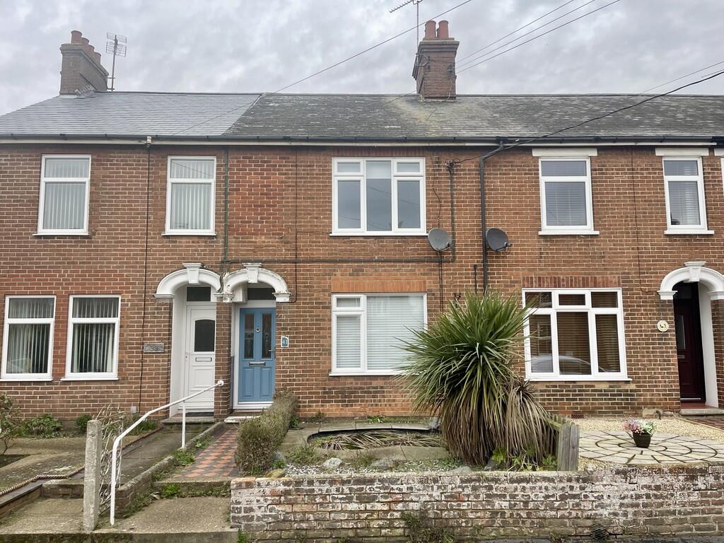 3 bed Mid Terraced House for rent in Leiston. From Jennie Jones Estate Agents - Saxmundham & Suffolk Heritage Coast