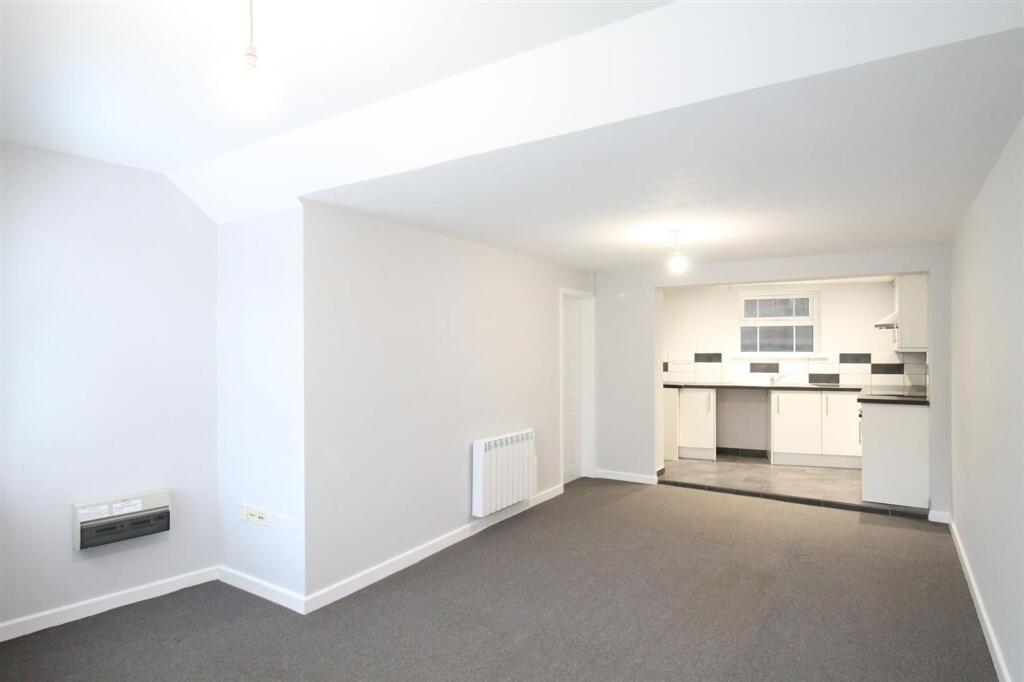 1 bed Apartment for rent in Shepshed. From Sinclair Estate Agents - Shepshed