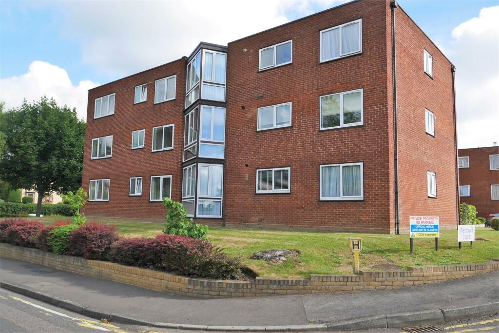 2 bed Apartment for rent in Wormley West End. From Anthony Davies Property Group - Hoddesdon