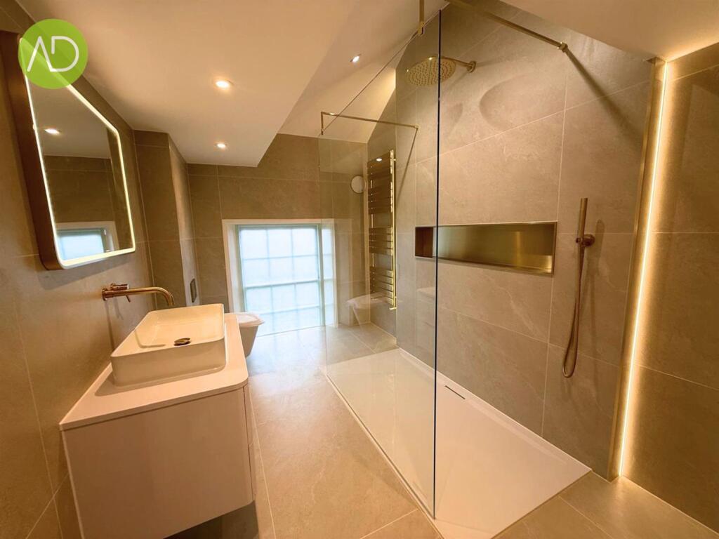 3 bed Apartment for rent in Hoddesdon. From Anthony Davies - Hoddesdon