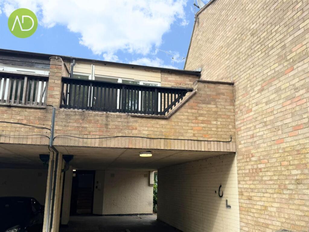 2 bed Apartment for rent in Basildon. From Anthony Davies - Hoddesdon