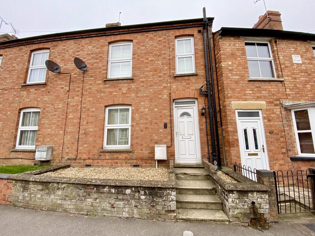 2 bed Mid Terraced House for rent in Brackley. From Davies & Partners - Brackley