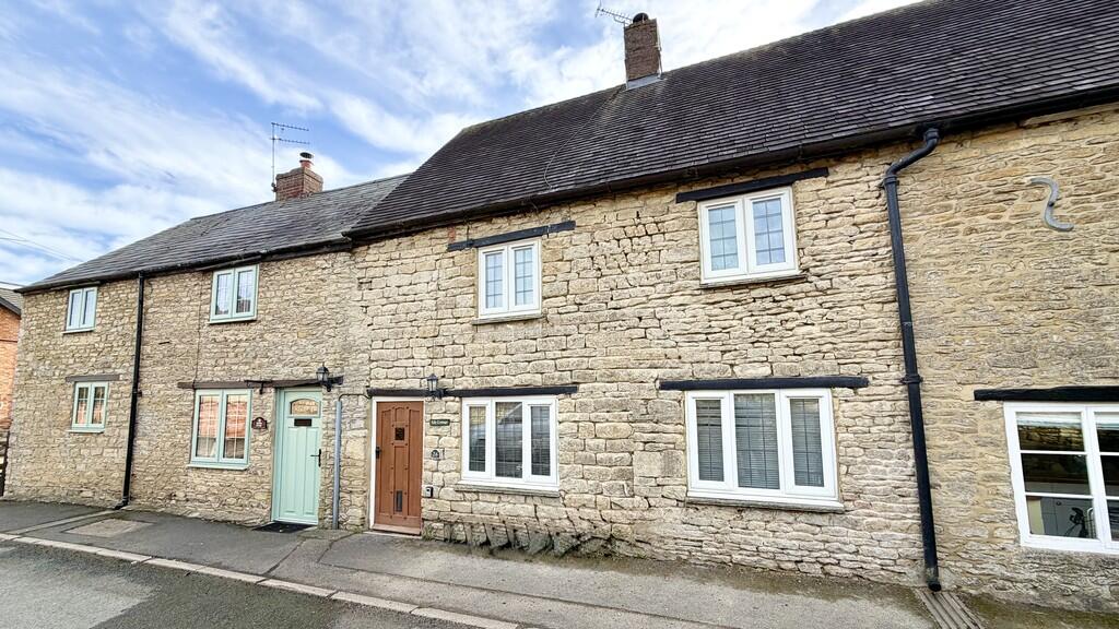 2 bed Cottage for rent in Helmdon. From Davies & Partners - Brackley