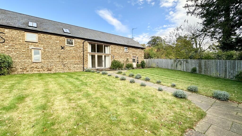 3 bed Barn Conversion for rent in Marston St Lawrence. From Davies & Partners - Brackley 3 bed Barn Conversion for rent in Marston St Lawrence. From Davies & Partners - Brackley
