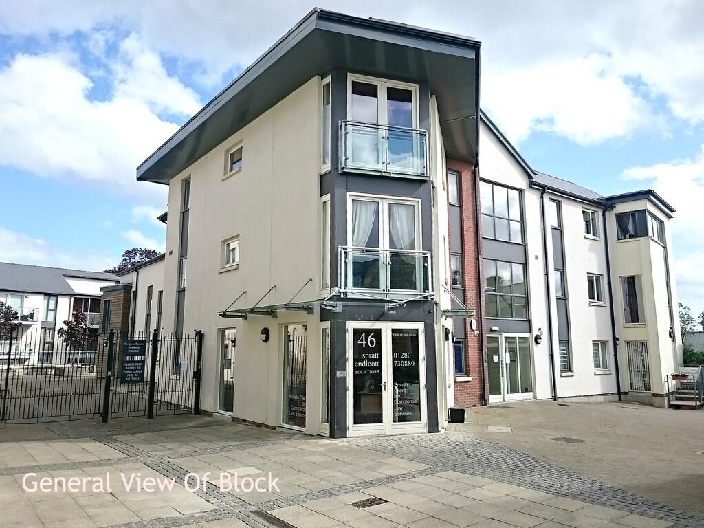 2 bed 1st Floor Flat for rent in Brackley. From Davies & Partners - Brackley