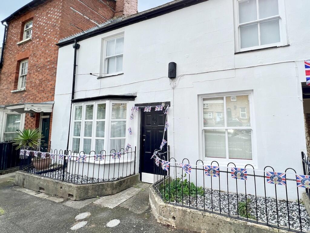 2 bed Mid Terraced House for rent in Brackley. From Davies & Partners - Brackley 2 bed Mid Terraced House for rent in Brackley. From Davies & Partners - Brackley