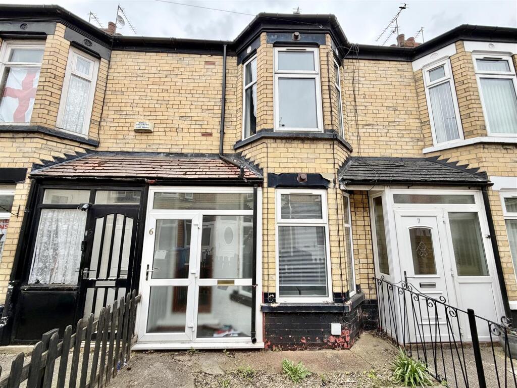 2 bed Mid Terraced House for rent in Hull. From Symonds & Greenham - Hull