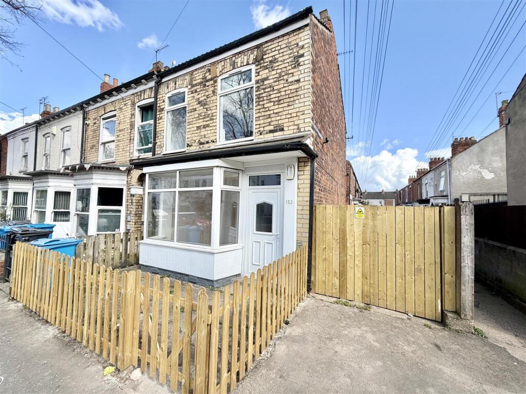 3 bed End of Terrace for rent in Hull. From Symonds & Greenham - Hull
