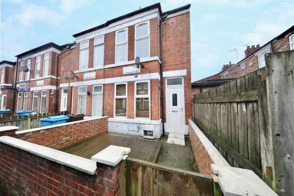 2 bed End of Terrace for rent in Hull. From Symonds & Greenham - Hull