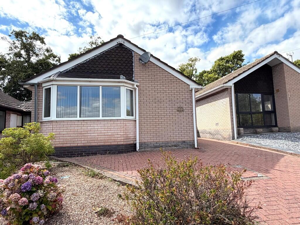 2 bed Detached bungalow for rent in Rugeley. From John German - Stafford 2 bed Detached bungalow for rent in Rugeley. From John German - Stafford