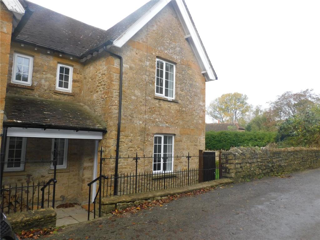 2 bed Semi-Detached House for rent in Sherborne. From Greenslade Taylor Hunt - Yeovil