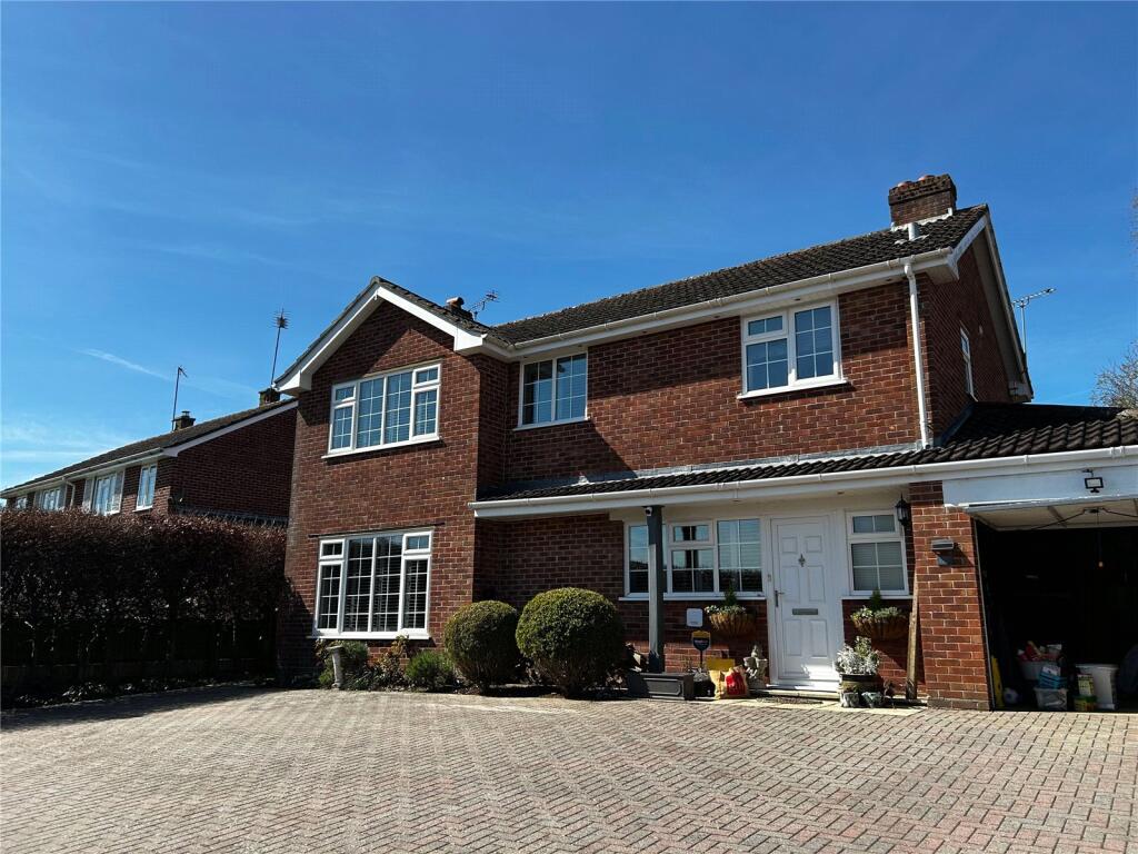 4 bed Detached for rent in Sherborne. From Greenslade Taylor Hunt - Yeovil 4 bed Detached for rent in Sherborne. From Greenslade Taylor Hunt - Yeovil